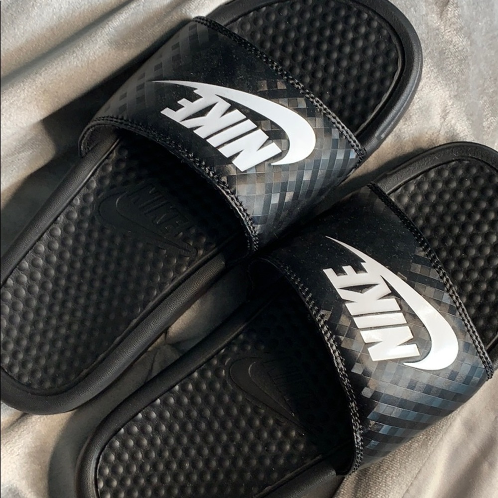 Nike slides